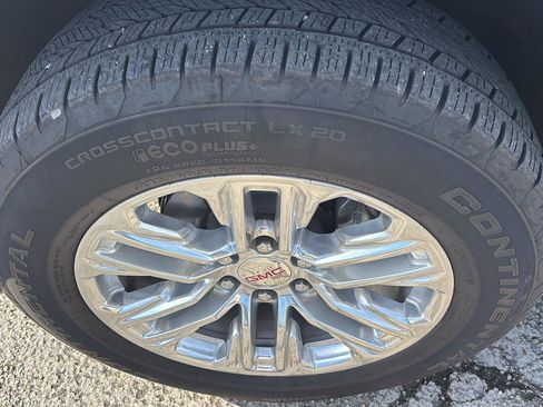 Used 2023 GMC Yukon SLT w/ SLT Premium Package RWD image 12