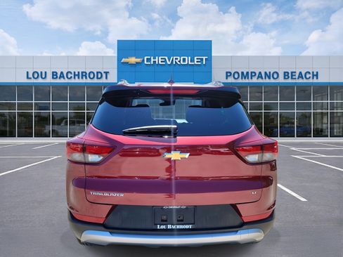Used 2025 Chevrolet TrailBlazer LT image 4