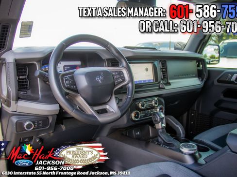 Used 2022 Ford Bronco Big Bend w/ Sasquatch Package AWD/4WD image 11