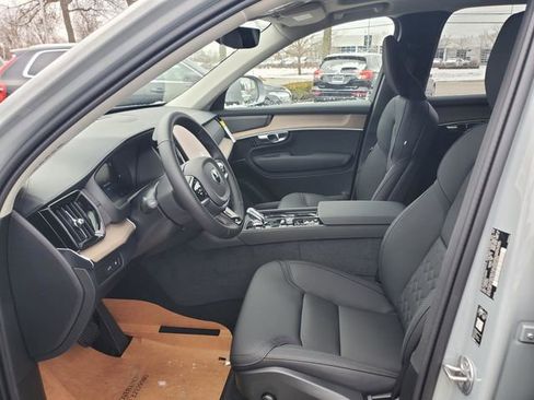 New 2026 Volvo XC90 T8 Plus w/ Protection Package Premier AWD/4WD image 14