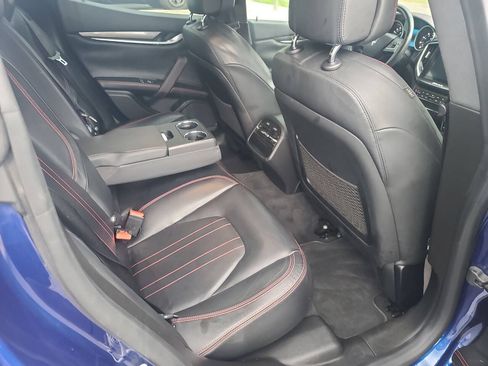 Used 2017 Maserati Ghibli S RWD image 32