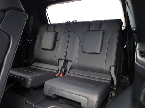 Used 2023 Lexus LX 600 F Sport w/ Accessory Package (Z1) AWD/4WD image 20