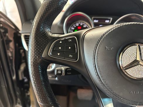 Used 2019 Mercedes-Benz GLS 550 4MATIC image 18