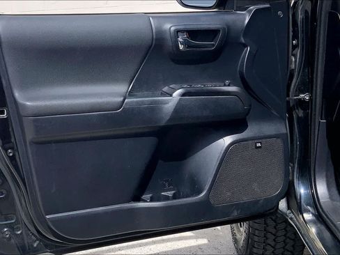 Used 2019 Toyota Tacoma 2WD Double Cab image 27
