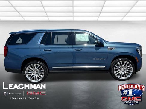 New 2026 GMC Yukon Denali w/ Denali Reserve Package AWD/4WD image 2