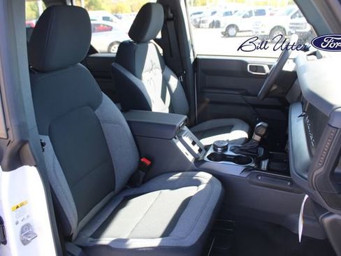 New 2025 Ford Bronco 4-Door image 7