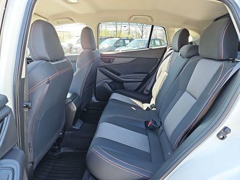 Used 2021 Subaru Crosstrek 2.0i Premium image 10