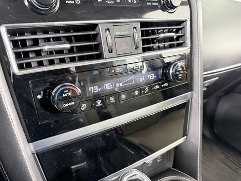 Used 2023 INFINITI QX80 Premium Select w/ All-Season Package image 22