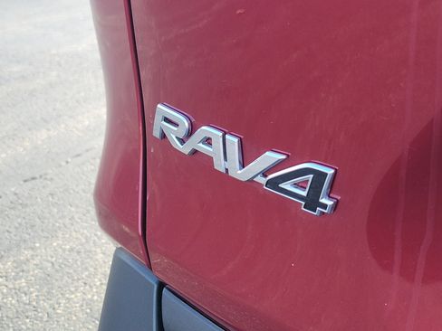 New 2025 Toyota RAV4 Limited image 8