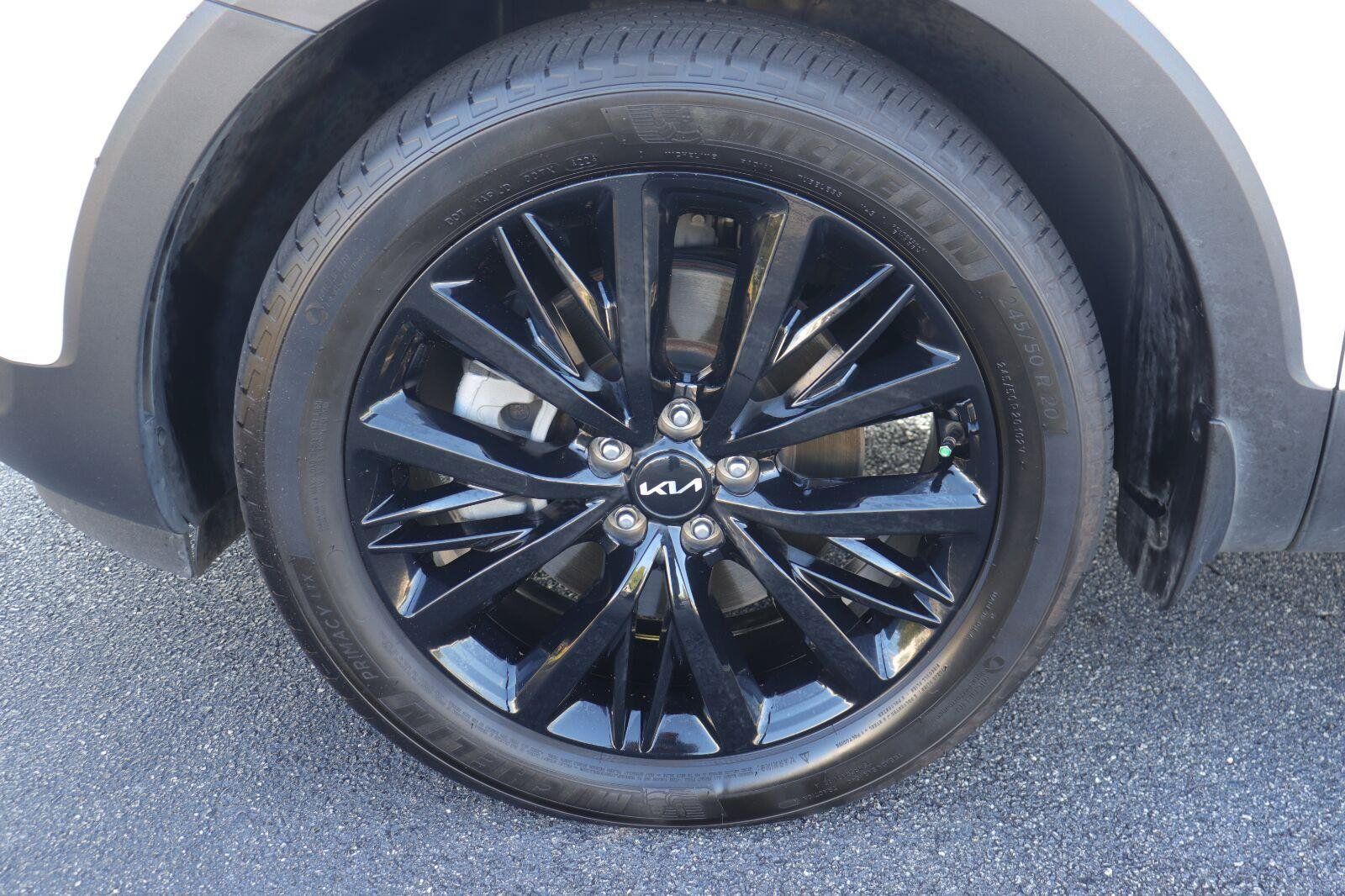 Used 2022 Kia Telluride SX w/ SX Prestige Package AWD/4WD image 39