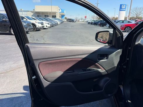 Used 2024 Mitsubishi Mirage G4 Black Edition image 16