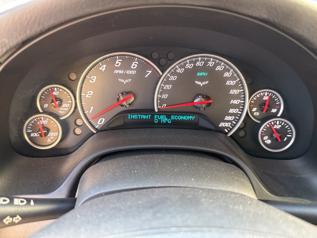 Used 2006 Chevrolet Corvette Coupe w/ Preferred Equipment Group RWD image 27