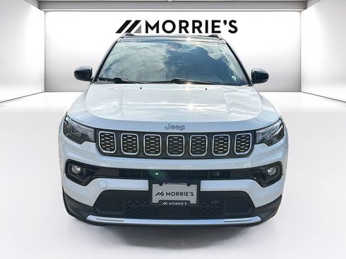 Used 2025 Jeep Compass Limited AWD/4WD image 2