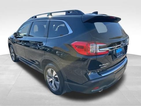 Used 2023 Subaru Ascent Premium w/ Convenience Package image 5
