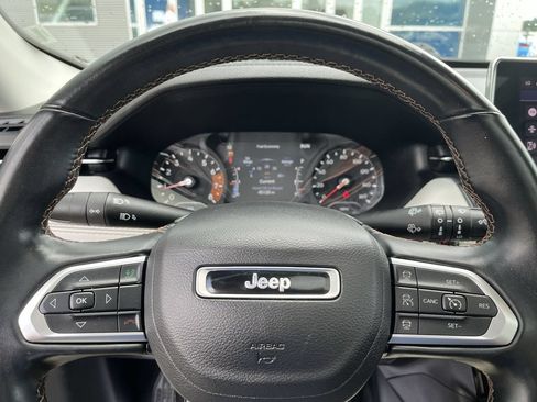 Used 2022 Jeep Compass Limited w/ Sun and Sound Group AWD/4WD image 14