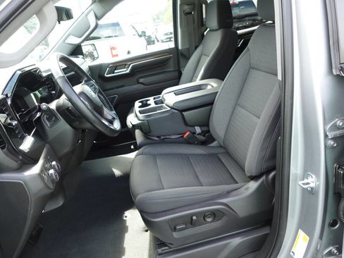 Used 2023 Chevrolet Silverado 1500 LT AWD/4WD image 18