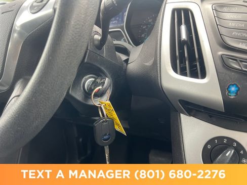 Used 2014 Ford Focus SE FWD image 26