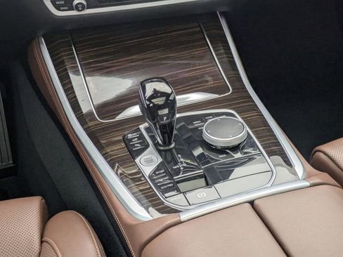 Used 2023 BMW X5 sDrive40i w/ Premium Package image 14