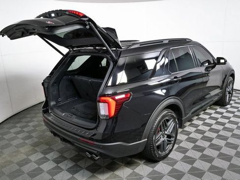 Used 2025 Ford Explorer ST AWD/4WD image 30