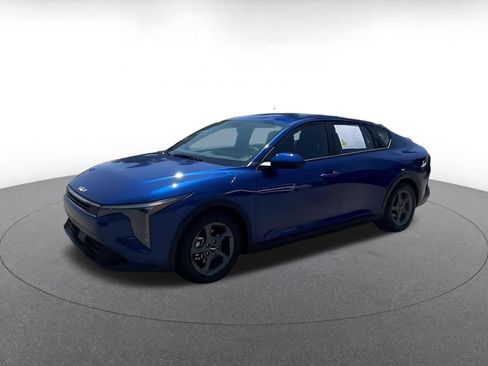 Used 2025 Kia K4 FWD image 9