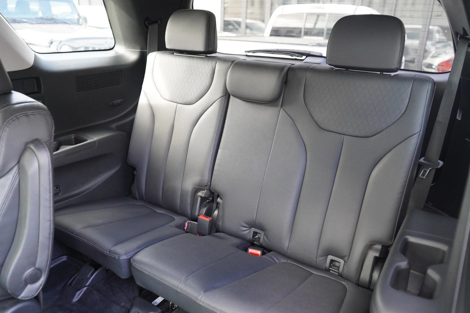 Used 2020 Hyundai Palisade SEL w/ Premium Package FWD image 17
