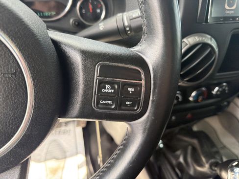 Used 2015 Jeep Wrangler Unlimited Sport w/ Connectivity Group AWD/4WD image 19