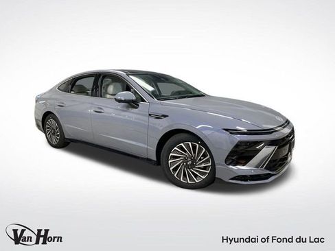 New 2025 Hyundai Sonata Limited image 1