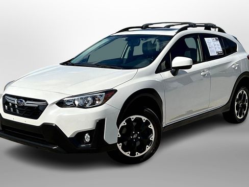 Used 2022 Subaru Crosstrek 2.0i Premium w/ Moonroof Package image 13
