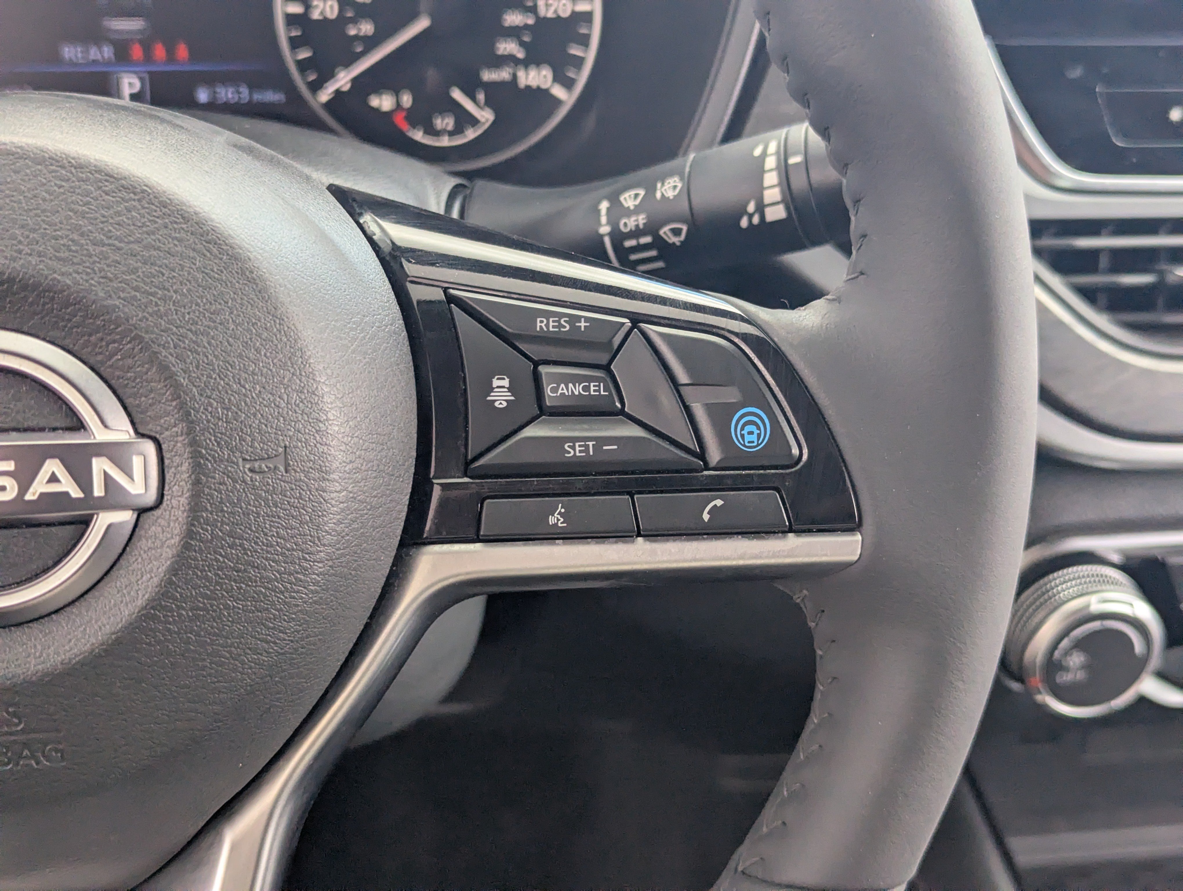 Used 2023 Nissan Altima 2.5 SV w/ SV Premium Package FWD image 24