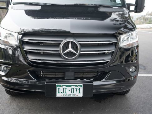 Used 2023 Mercedes-Benz Sprinter 4500 image 8