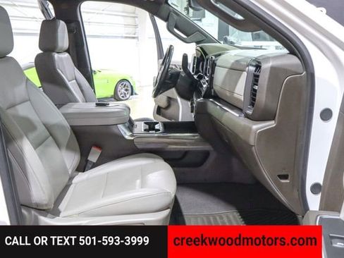 Used 2024 Chevrolet Silverado 2500 LTZ w/ LTZ Convenience Package image 11