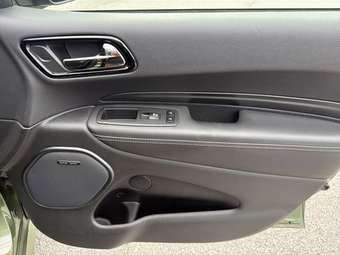 Used 2021 Dodge Durango SRT w/ Technology Group AWD/4WD image 24