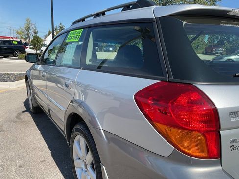 Used 2006 Subaru Outback 2.5i Limited AWD/4WD image 5