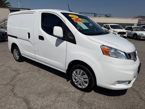 Used 2021 Nissan NV200 SV w/ Back Door Glass Package FWD image 3