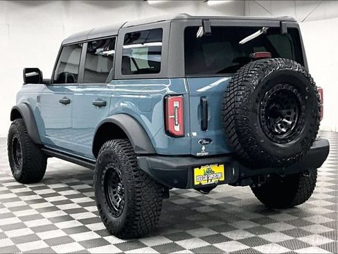 Used 2023 Ford Bronco Badlands w/ Sasquatch Package AWD/4WD image 2