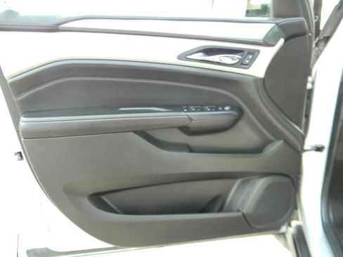 Used 2013 Cadillac SRX FWD image 11