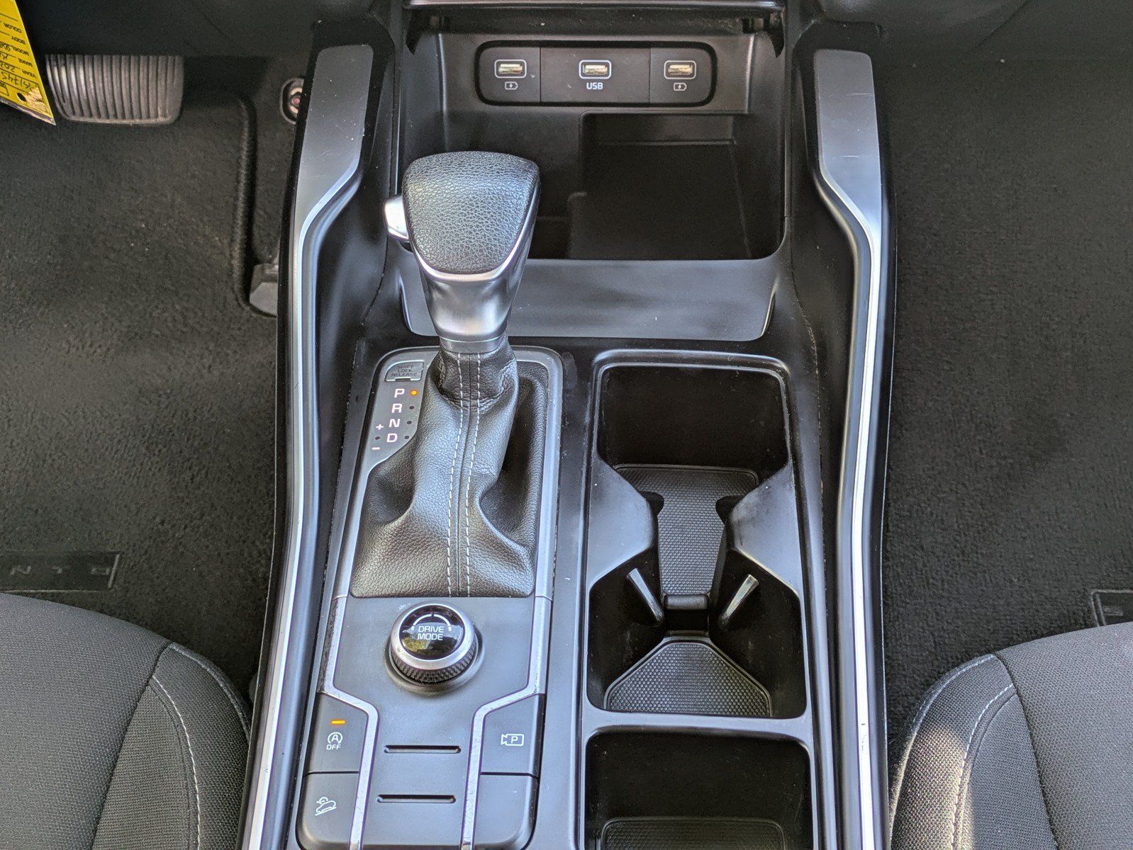 Certified 2023 Kia Sorento LX FWD image 16