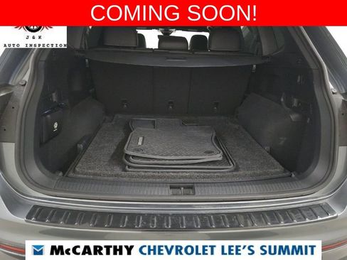 Used 2023 Volkswagen Tiguan SE R-Line image 10