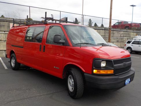 Used 2005 Chevrolet Express 3500 Extended RWD image 1