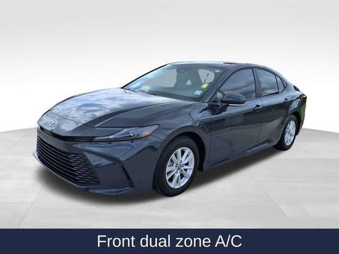 Used 2025 Toyota Camry LE w/ Convenience Package FWD image 3