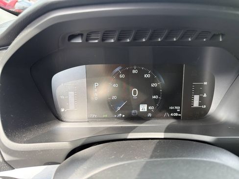 Used 2018 Volvo XC90 T5 Momentum w/ Convenience Package AWD/4WD image 6