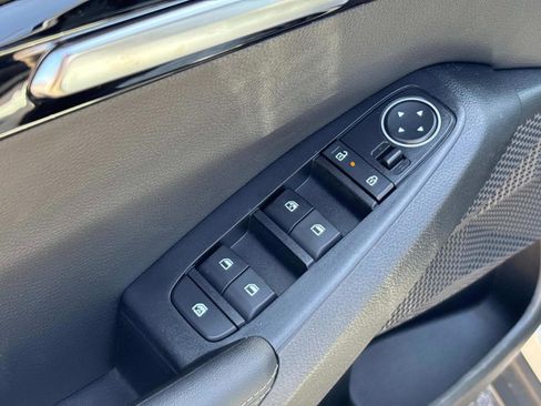 New 2025 Kia Seltos X-Line image 14