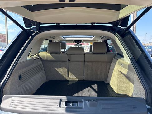 Used 2016 Land Rover Range Rover HSE image 8