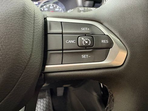 New 2026 Jeep Compass Latitude w/ Sun and Sound Group AWD/4WD image 24