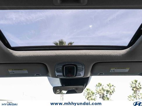 Certified 2024 Hyundai Elantra SEL w/ Convenience Package FWD image 11