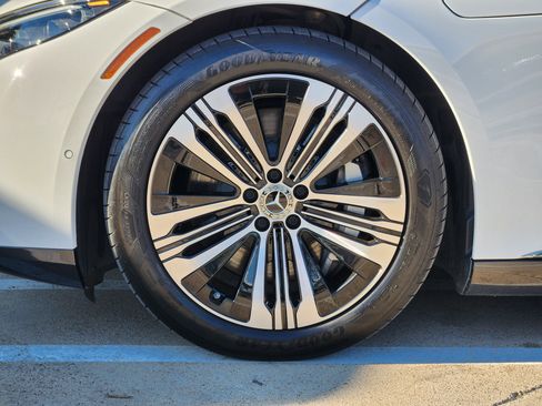 Used 2023 Mercedes-Benz EQS 450+ Sedan image 11