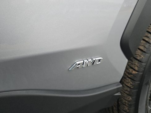 Used 2025 Toyota RAV4 Limited image 12