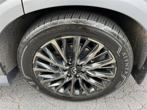 Used 2025 INFINITI QX80 Autograph w/ Premium Cargo Package image 16