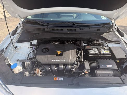 Used 2021 Hyundai Kona SEL Plus AWD/4WD image 18