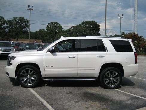 Used 2019 Chevrolet Tahoe Premier RWD image 5